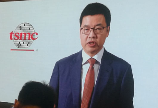 TSMC-Dr.何军.png